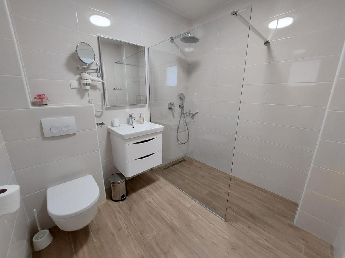 Seashells Apartments Tribunj Tribalj Zewnętrze zdjęcie